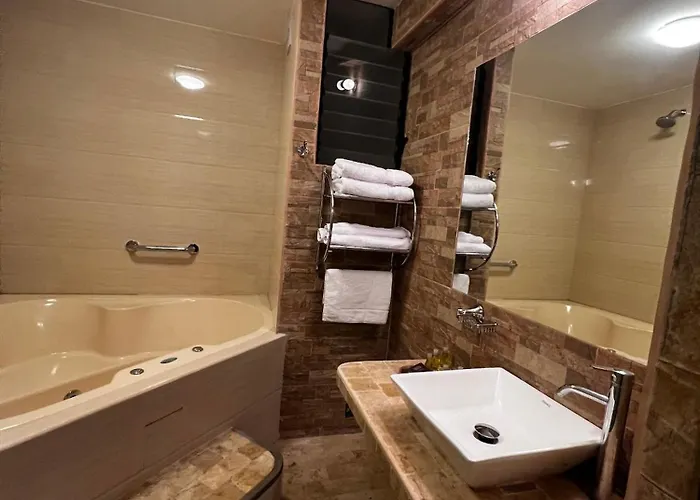 Pisonaymapihotelboutique 3*